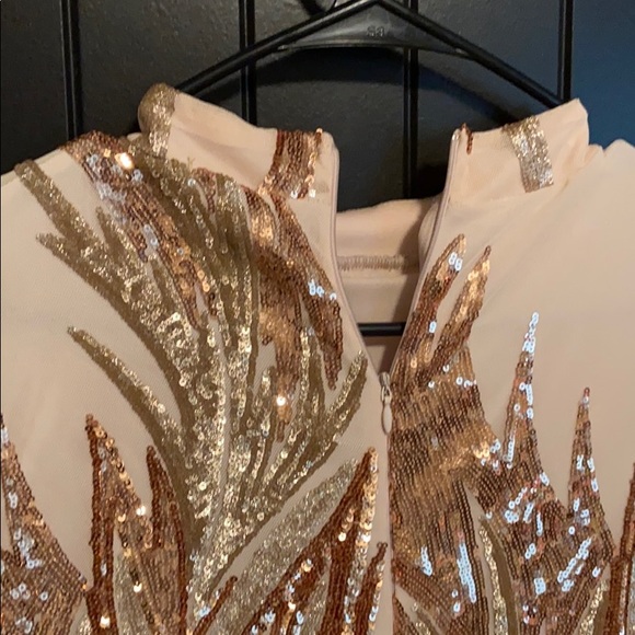 Gold Sequin Party dress - Picture 3 of 3